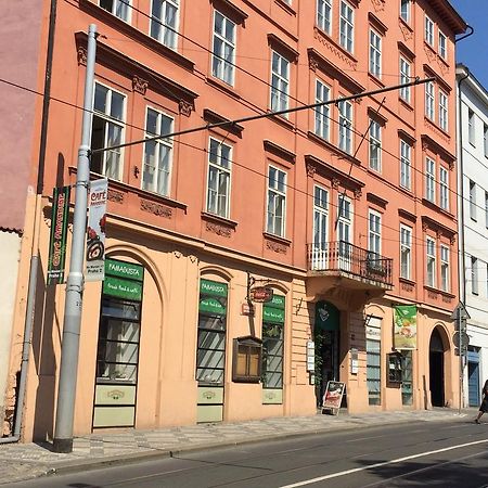 Charles Square Hostel Praag Buitenkant foto