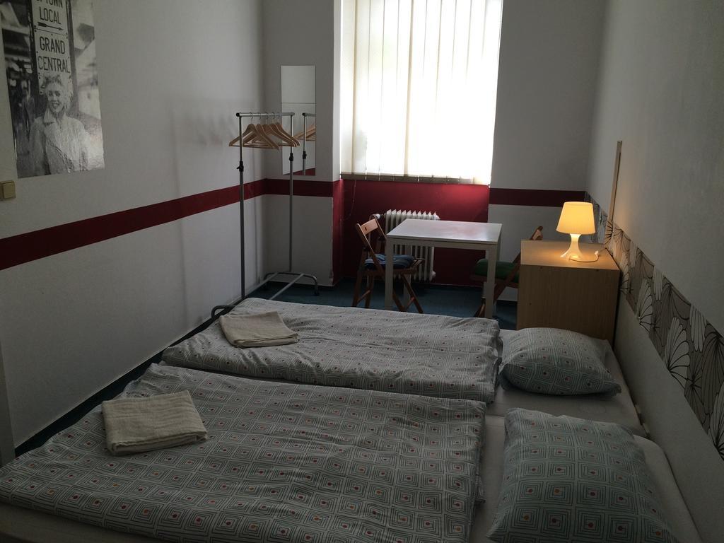 Charles Square Hostel Praag Buitenkant foto
