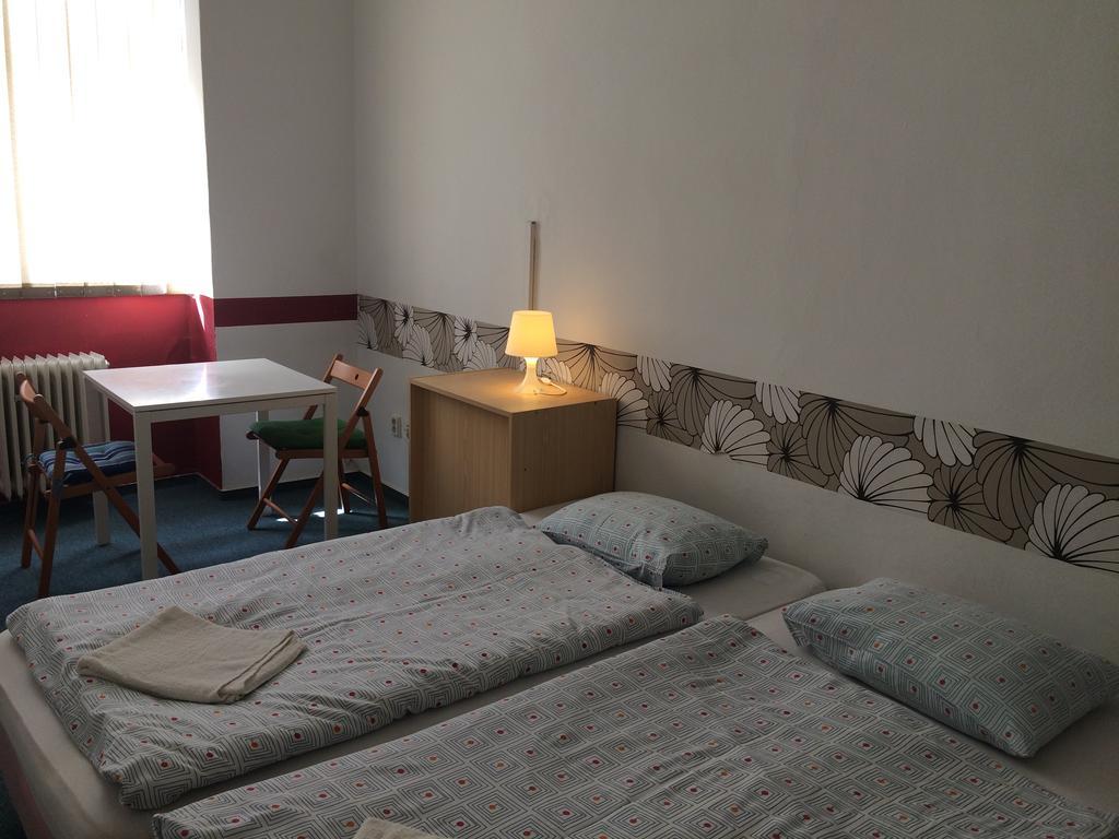 Charles Square Hostel Praag Buitenkant foto