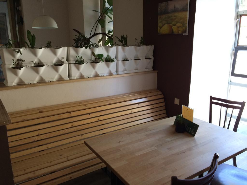 Charles Square Hostel Praag Buitenkant foto