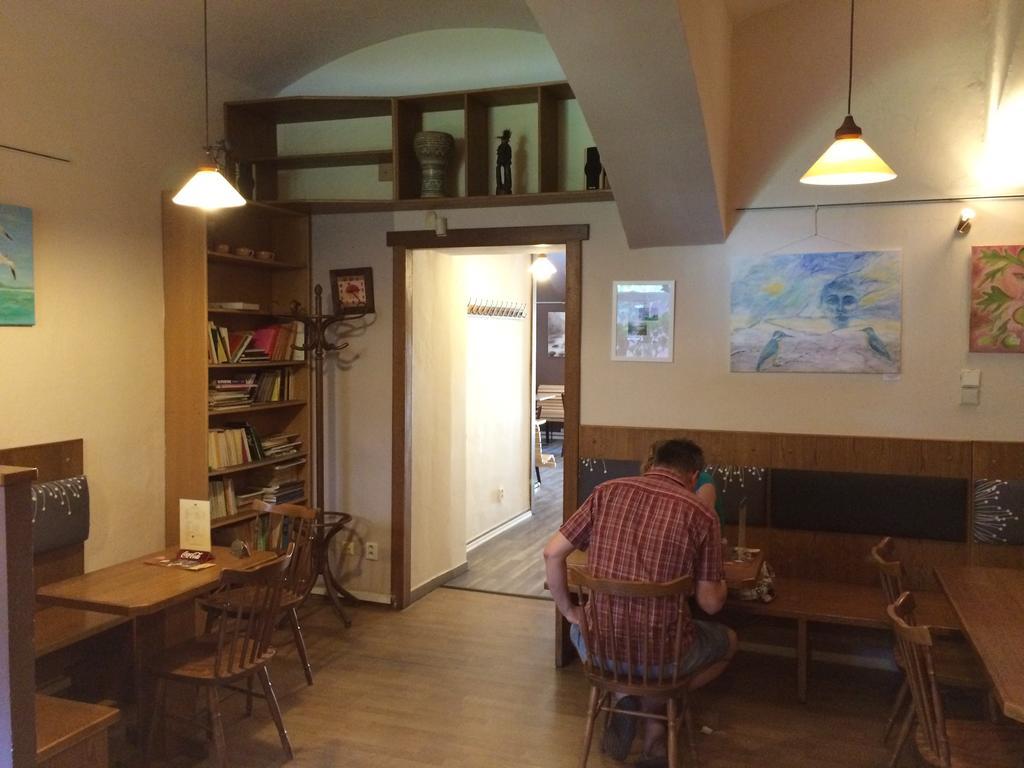 Charles Square Hostel Praag Buitenkant foto