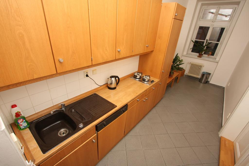 Charles Square Hostel Praag Buitenkant foto
